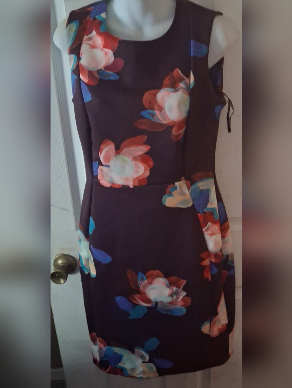 Calvin Klein - Women's Purple Floral Sleeveless Stretch Casual Dress. Size 10